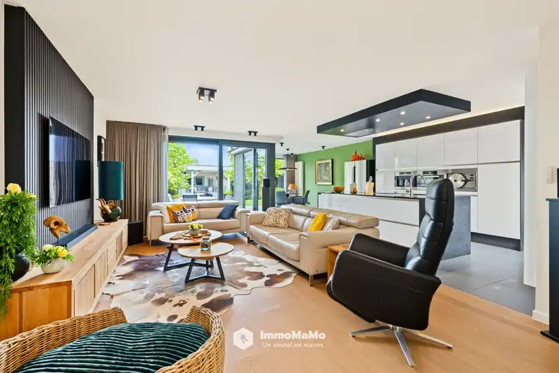 IN OPTIE - HALFOPEN BEBOUWING MET 3 SLAAPKAMERS TE KOOP foto 4
