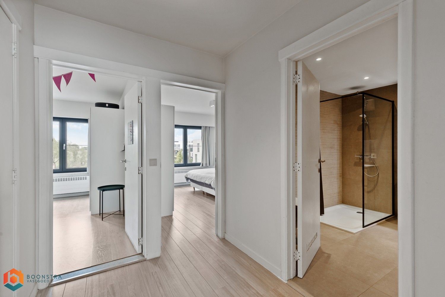 Gerenoveerd appartement met 2 slpkrs in hartje Putte foto 14