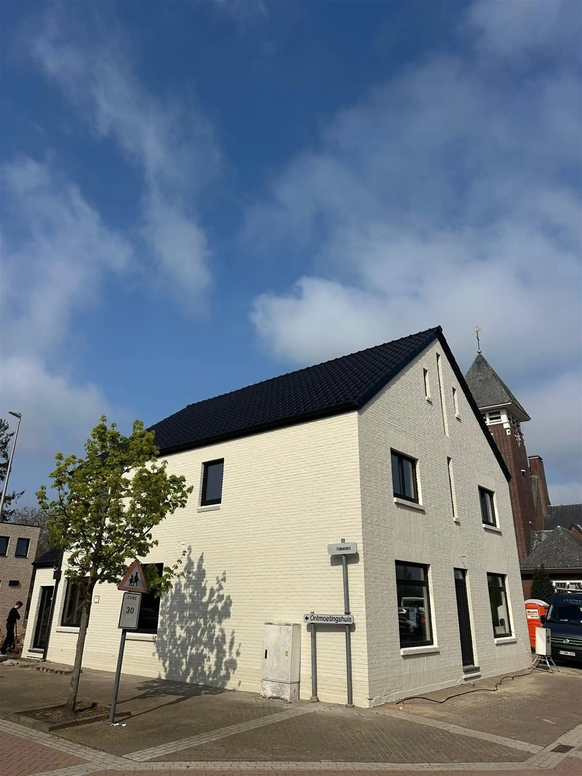 Ruime casco-woning op een rustige locatie in Voorshoven! foto 5