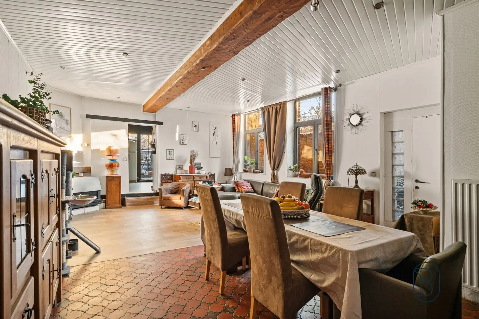 Grote karakterwoning met 5 slaapkamers en dakappartement. foto 4