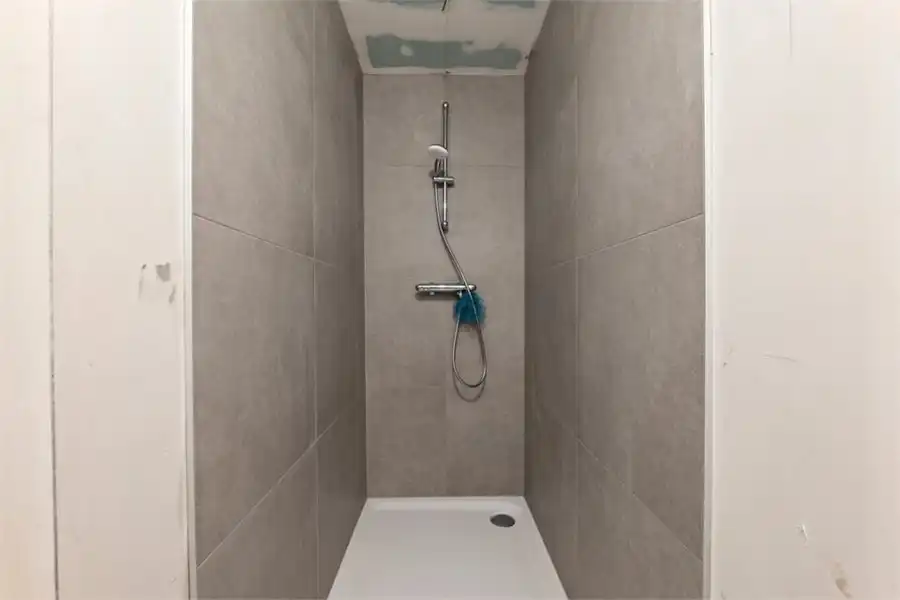 CENTRAAL GELEGEN APPARTEMENT MET RUIM TERRAS EN GARAGEBOX IN SINT-TRUIDEN foto 19