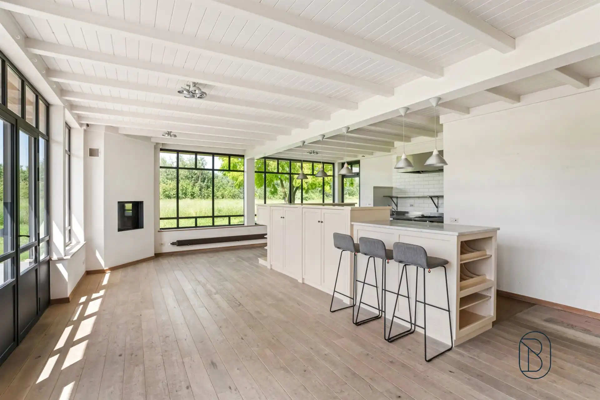 Unieke hoeve met uitzonderlijk potentieel foto 12