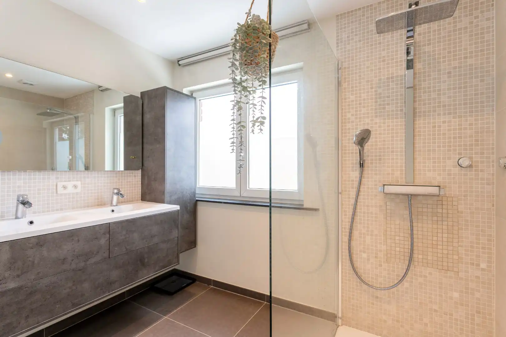 Instapklare woning met 3 slpk en garage te Alsemberg foto 18