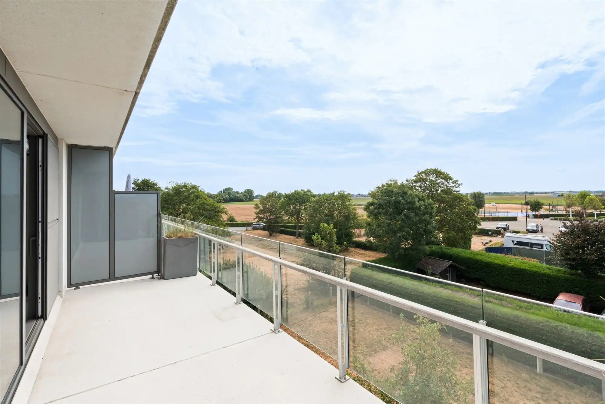 LICHTRIJK APPARTEMENT MET TWEE TERRASSEN foto 5