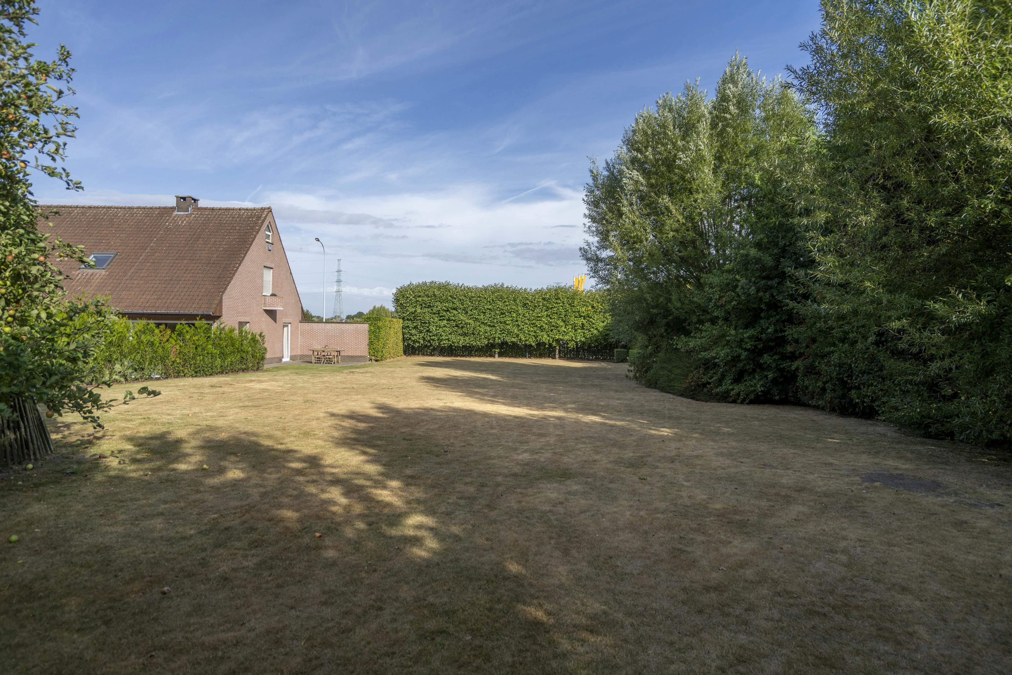 Knappe villa met bijgebouwen te koop in Kluisbergen  foto 20