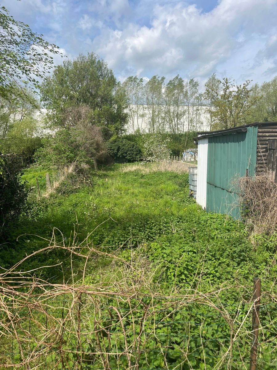 2 tuingronden in woonuitbreidingsgebied nabij de Vaart foto 5