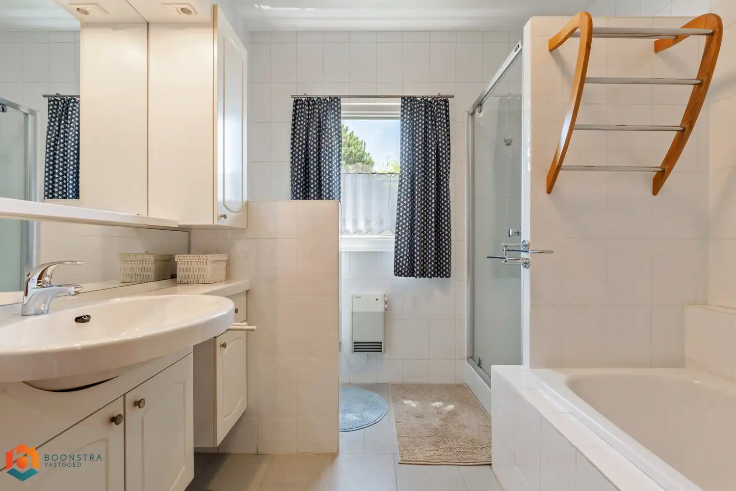 Hoeve op een ruim perceel van 5307 m² in prachtige groene omgeving foto 13