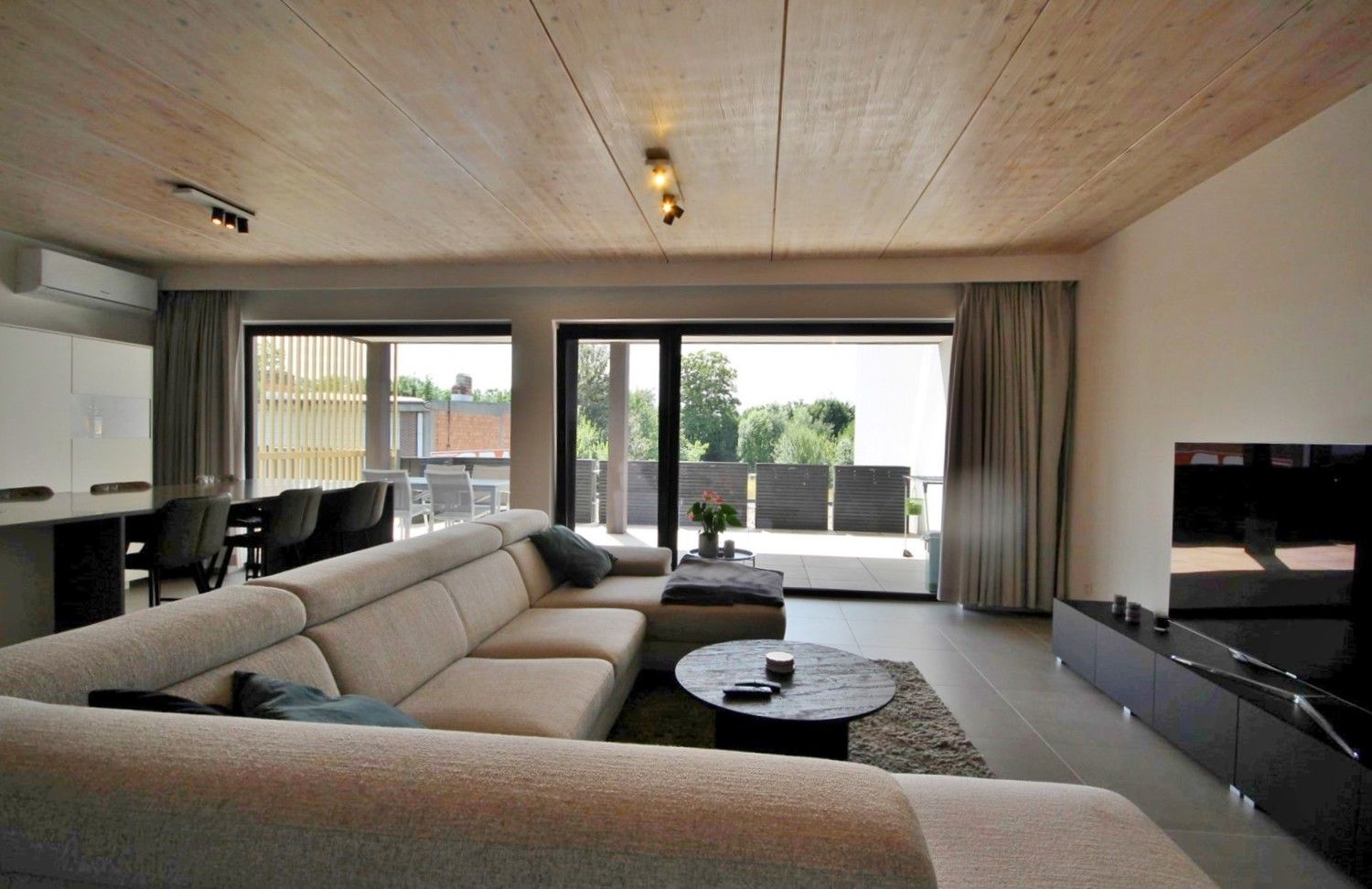 Zeer energiezuinig luxueus appartement met 2 slaapkamers en ruim terras foto 7