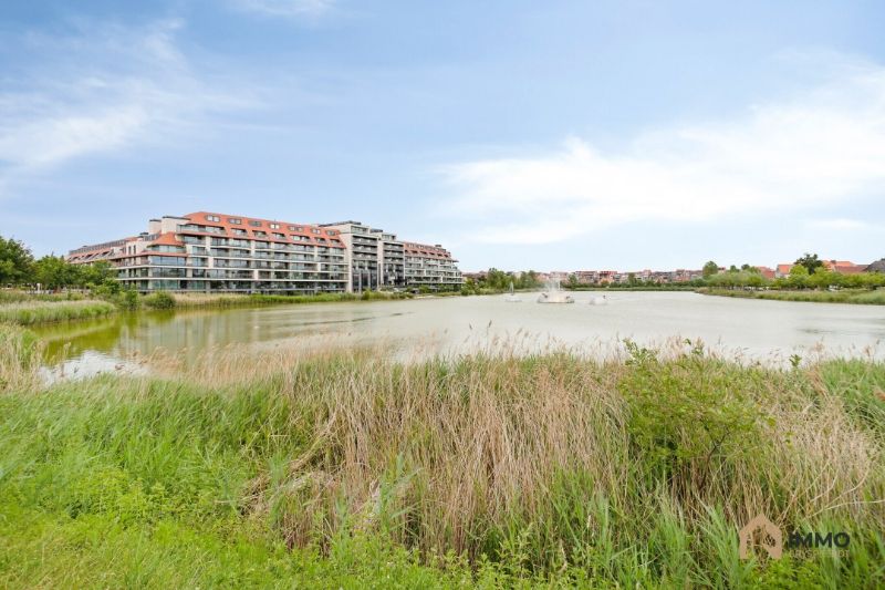 Te Koop  Knokke : prachtig luxueus appartement  met adembenemend uitzicht op het Zegemeer, nabij het Casino,  met terrassen en dakterras van 120 m² garage. foto 18