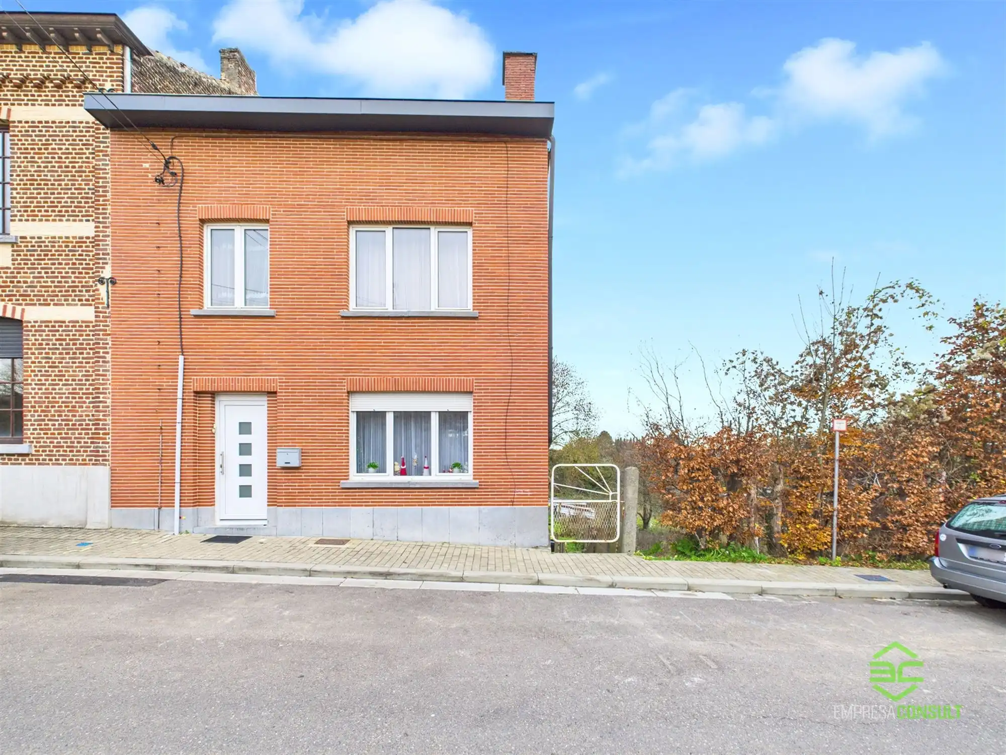 Ruime gezinswoning met 4 slpk in Ezemaal! foto 2