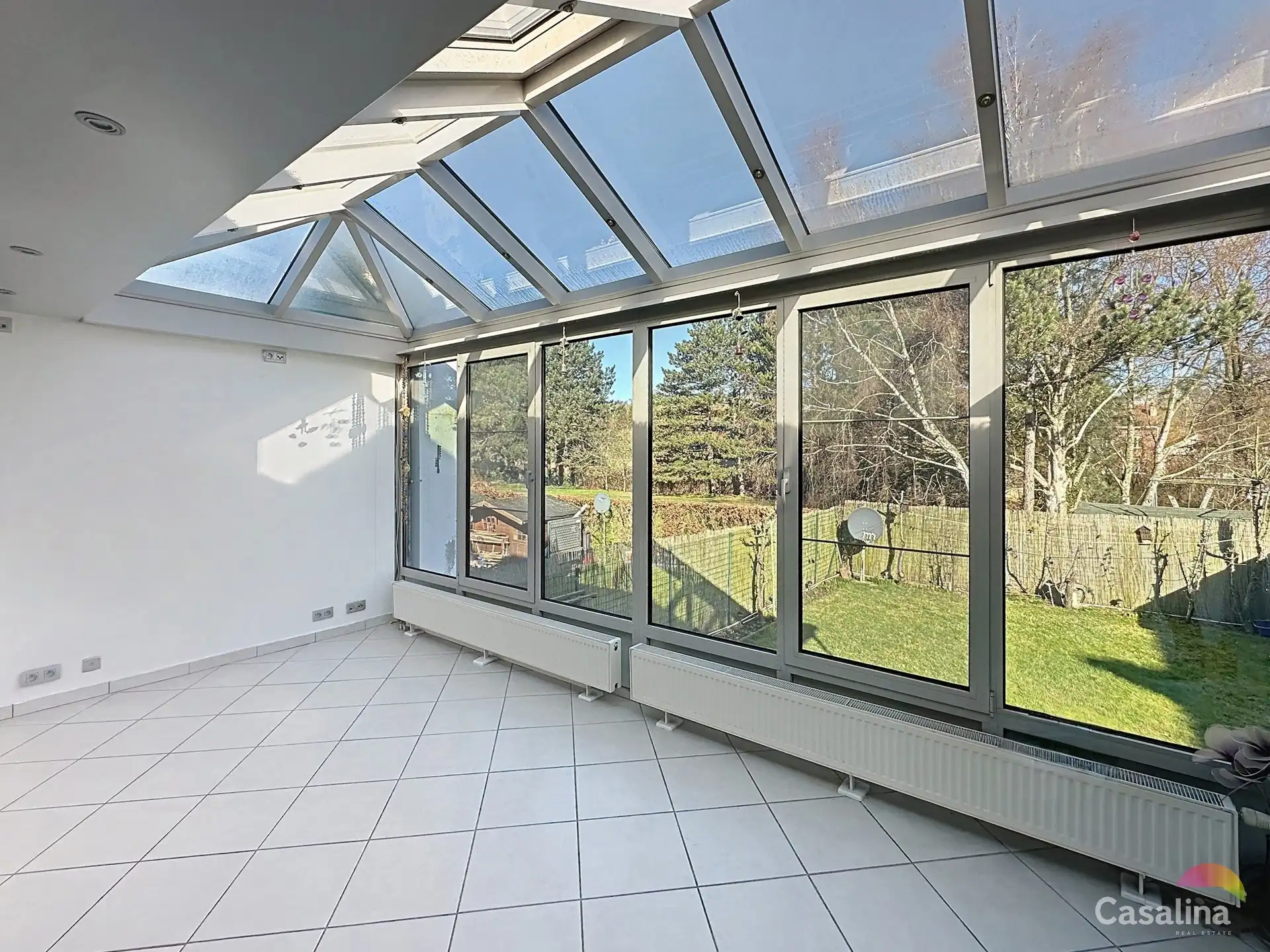 Ruime en comfortabele gezinswoning met tuin foto 7