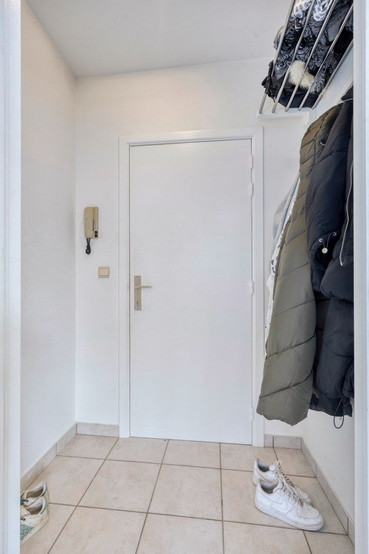 Goed gelegen 2-slaapkamerappartement  – EPC 105 kWh/m² - bewoonbare opp. 95 m² foto 4