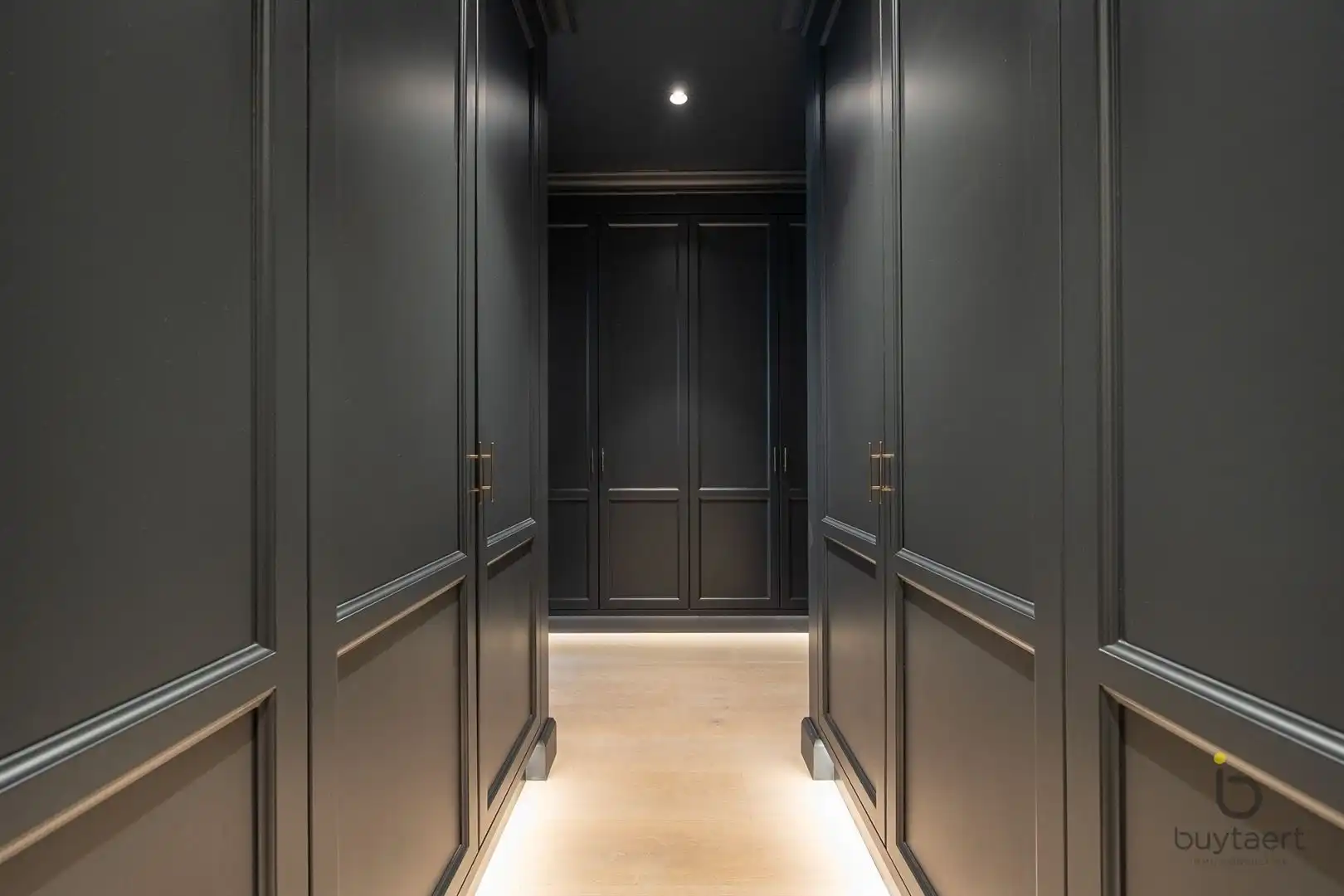 Ontdek deze adembenemende PENTHOUSE in het hartje van Schilde! foto 29