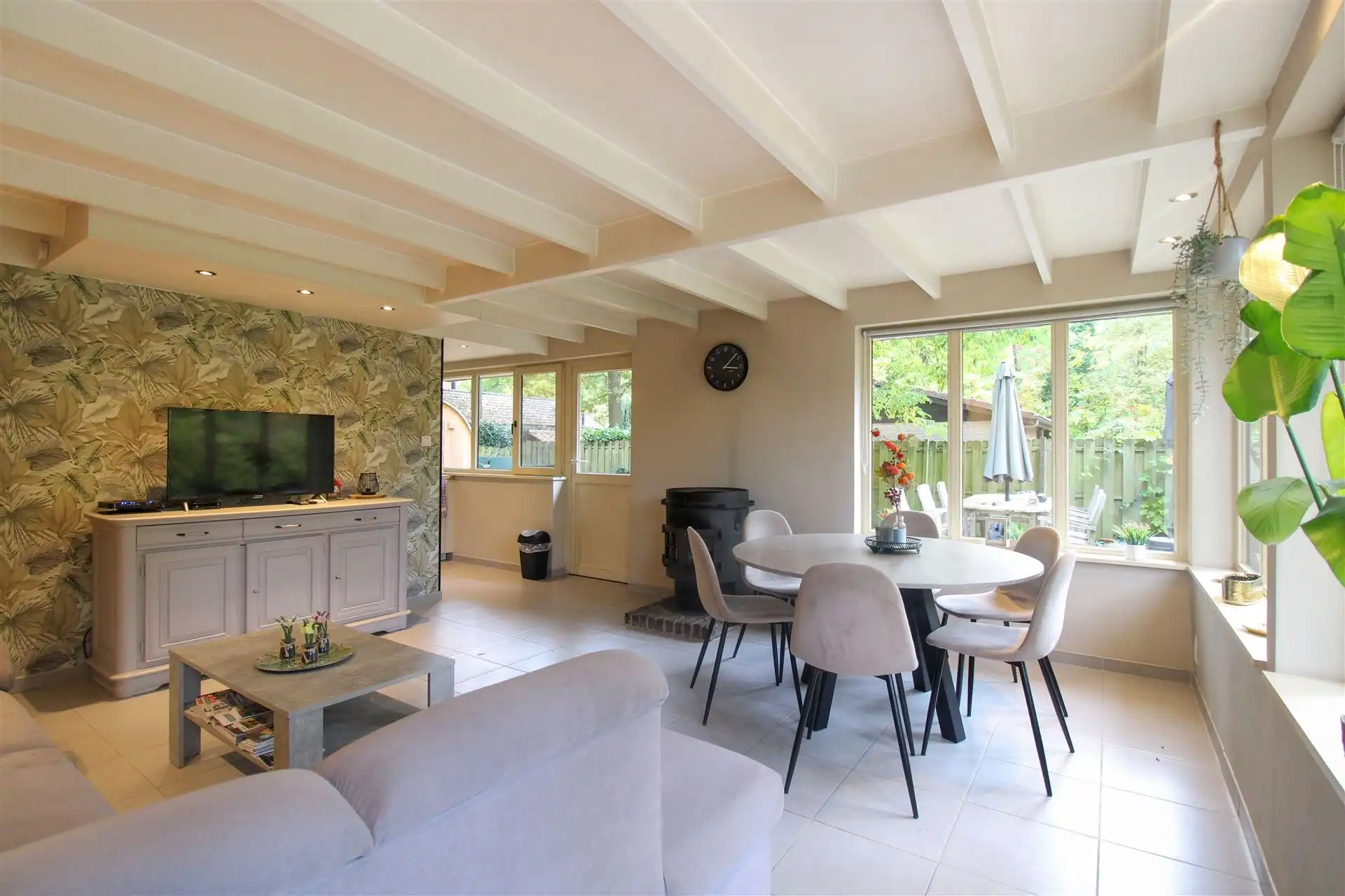 Vakantiewoning met 2 slaapkamer en inboedel op vakantiedomein Sonnevijver te Rekem! foto 4