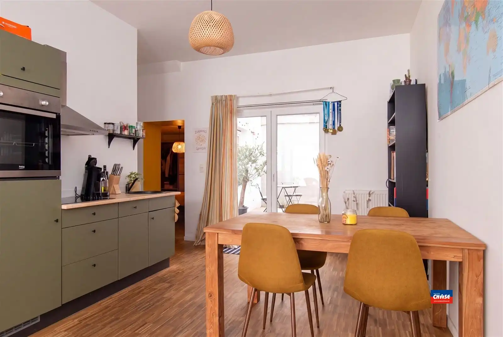 Gerenoveerd gelijkvloersappartement met stadstuin in het historisch centrum  foto 5