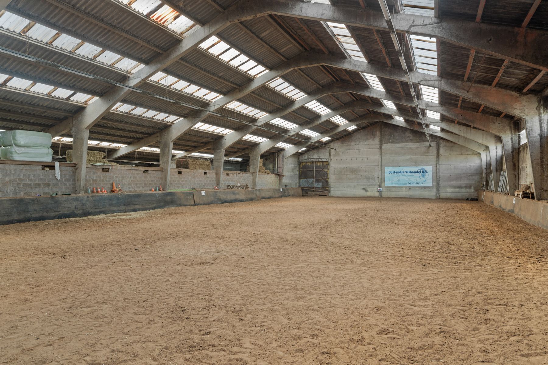 Charmante paardenmanège met woonruimte en gezellig café in Varsenare foto 12