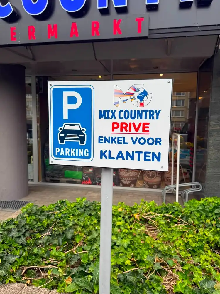 Interessant beleggingsvastgoed met verhuurd handelsgelijkvloers en appartement op toplocatie foto 2