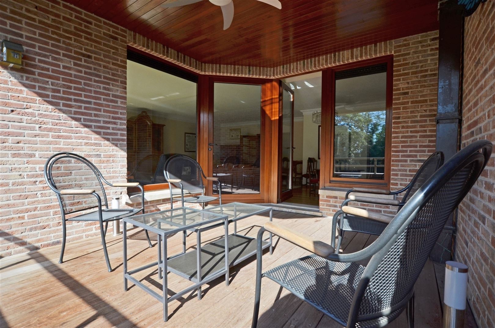 Ruim appartement met drie slaapkamers. foto 11