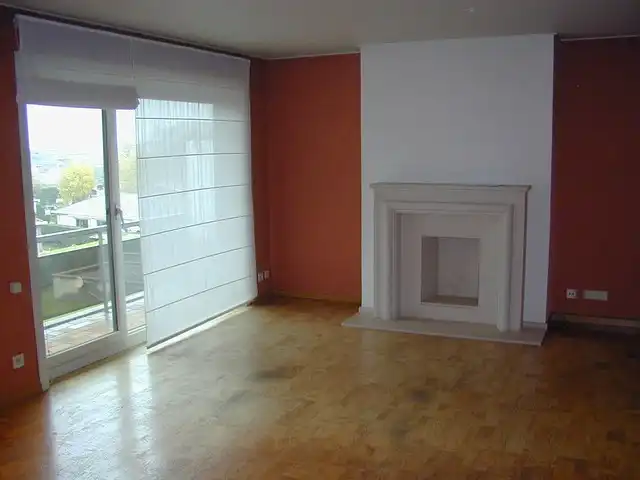 Gezellig ingericht appartement met 2 slaapkamers + standplaats. foto {{pictureIndex}}