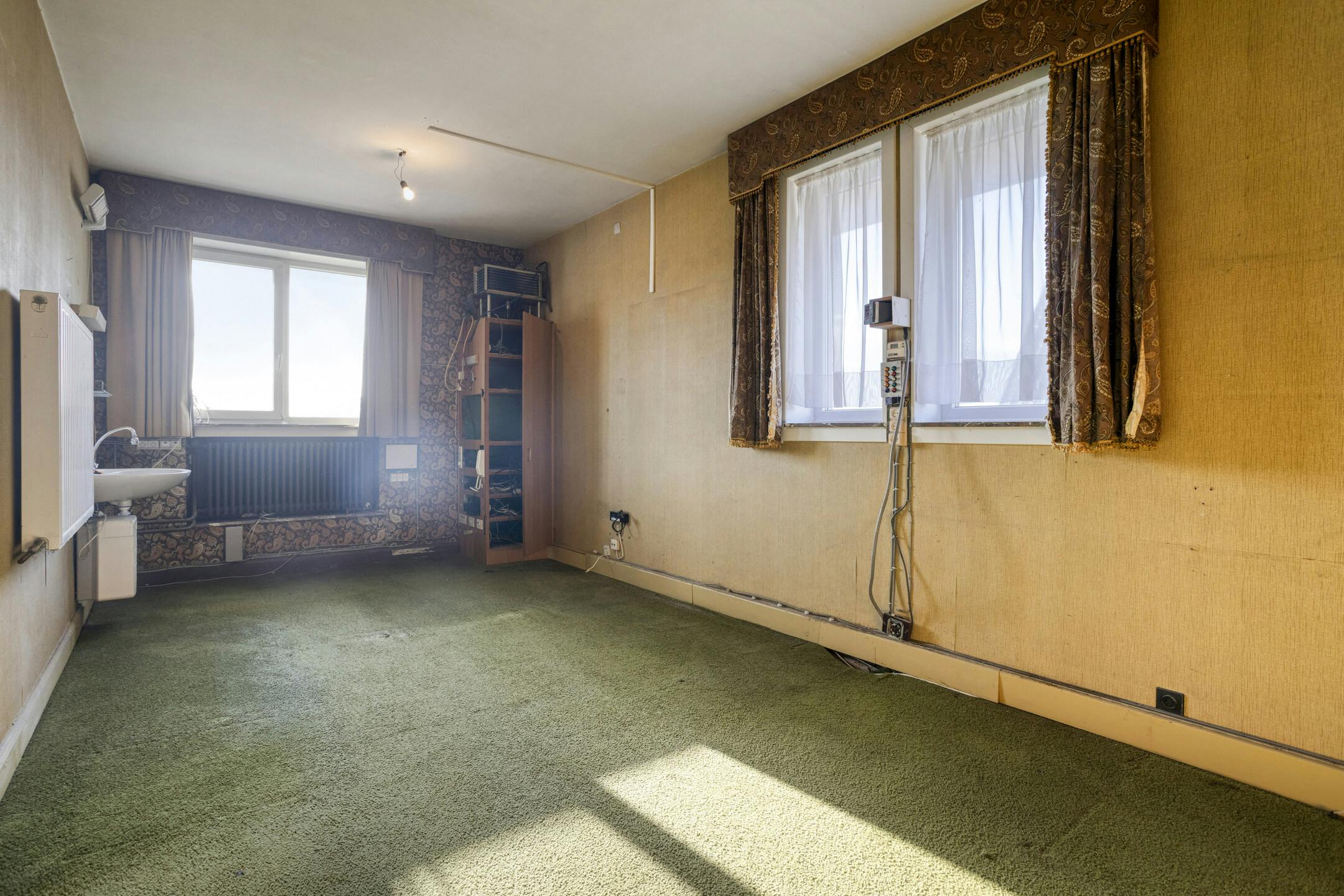 Ruime woning met loods op 2.127m² te Lo-Reninge. foto 21