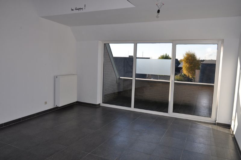 Zonnig duplexappartement met terras voor- en achteraan. foto 3