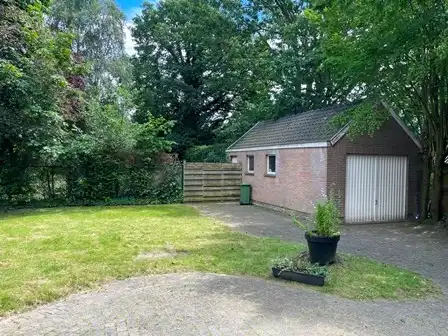 Residentieel gelegen woning op een perceel van 950 m² foto 15