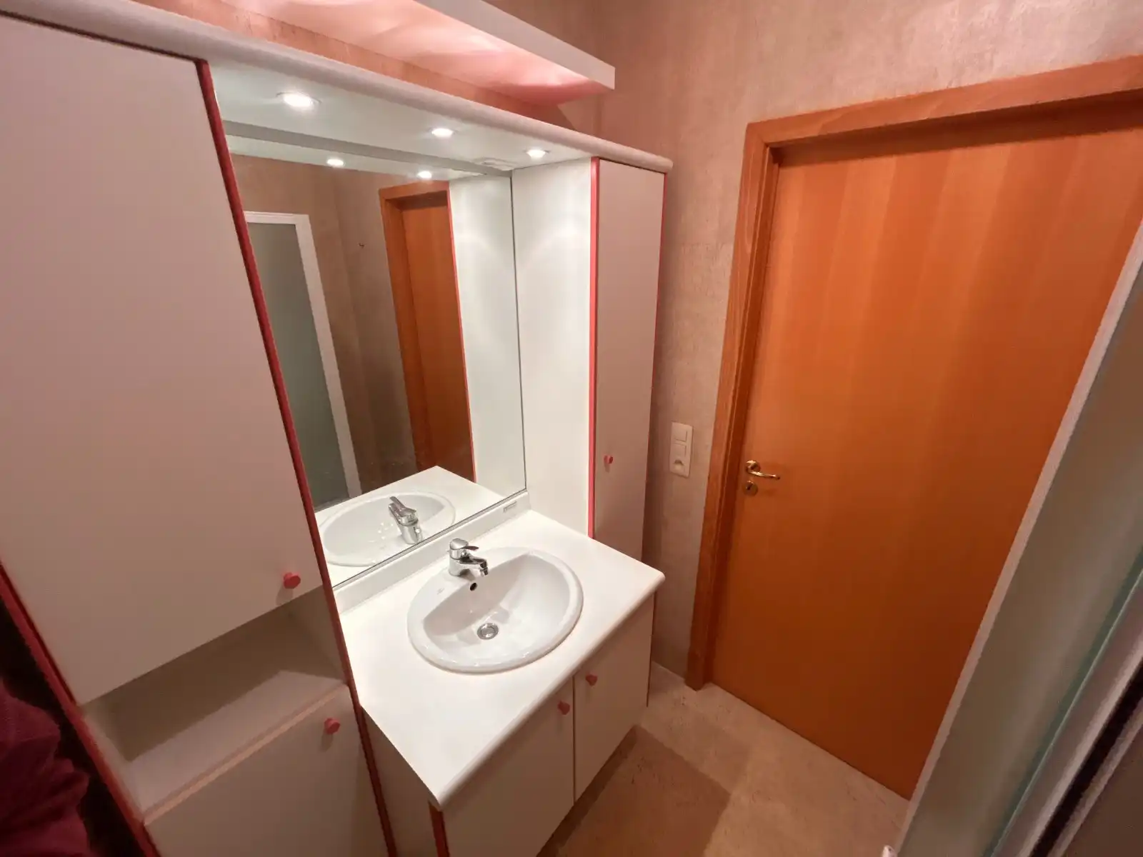 Tweeslaapkamerappartement in het hartje van Deinze foto 11