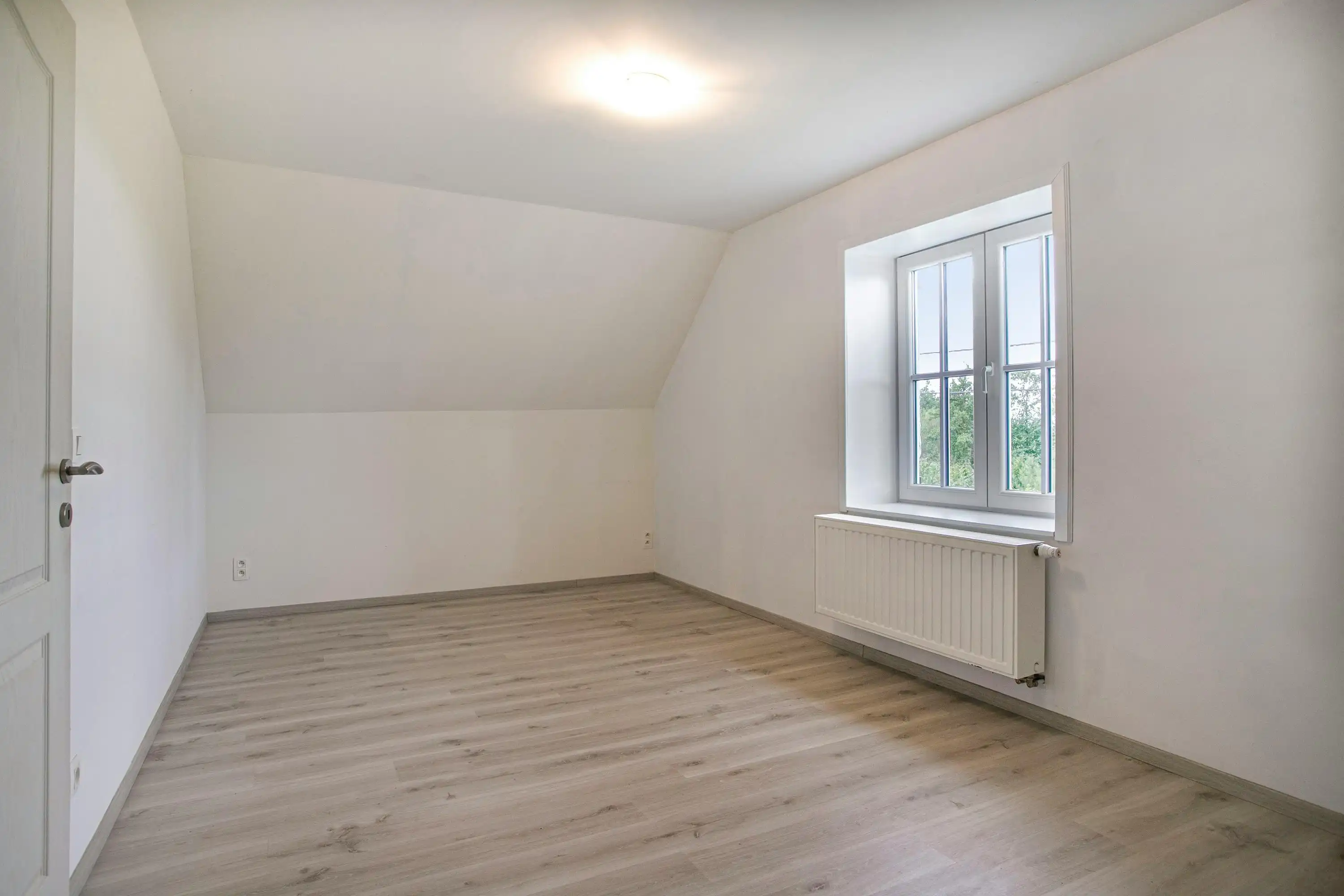 Gerenoveerde landelijke woning met 4 slaapkamers op 897 m². foto 25