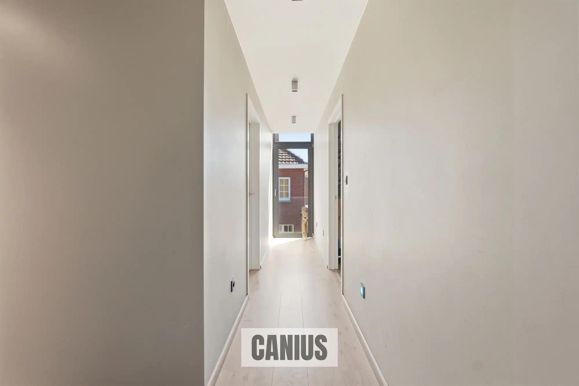 MODERNE, INSTAPKLARE WONING MET 3 SLPK EN ZUIDGERICHTE TUIN foto 15