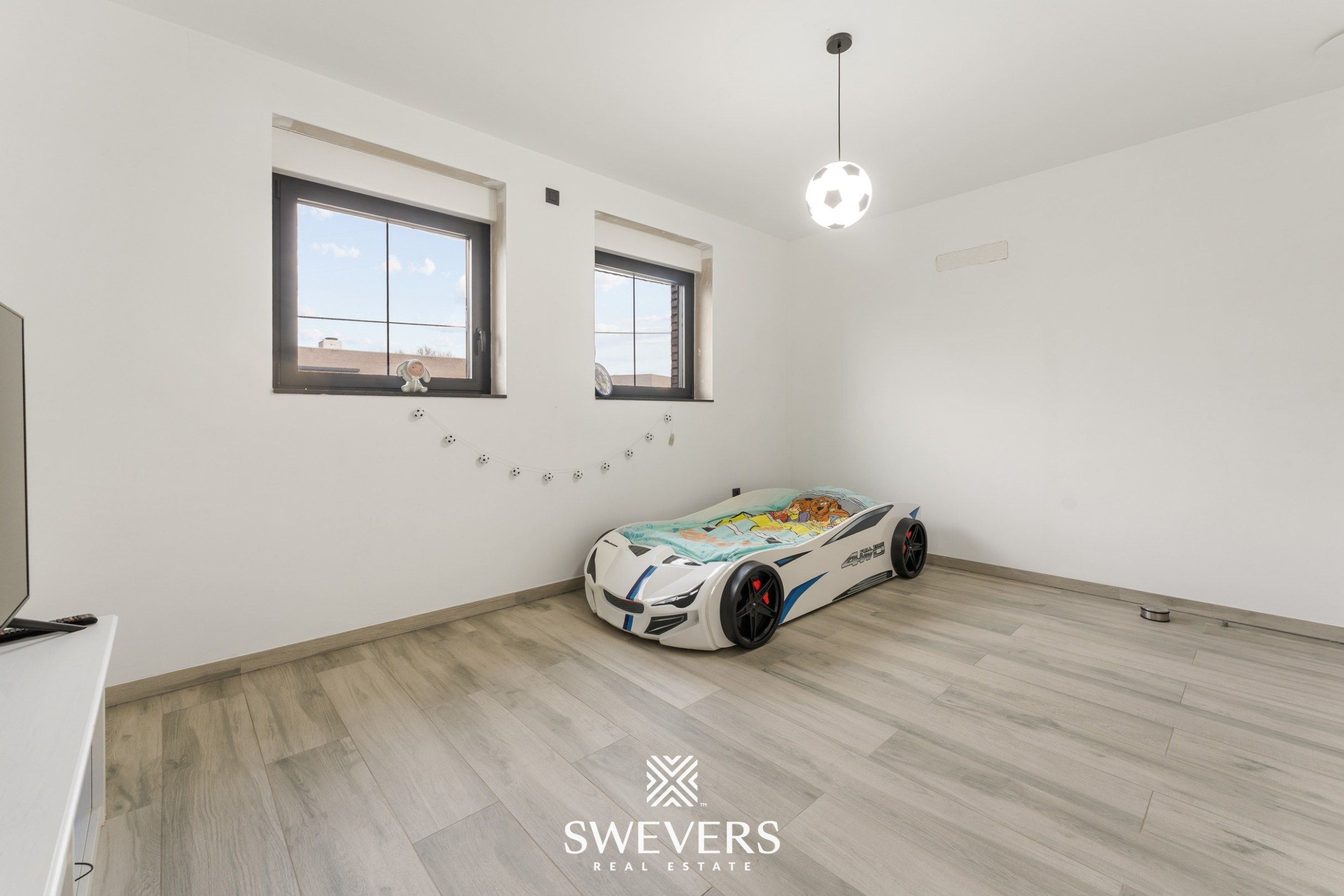 Luxe BEN-villa met uitzonderlijke lichtinval en privacy in Heusden-Zolder foto 21