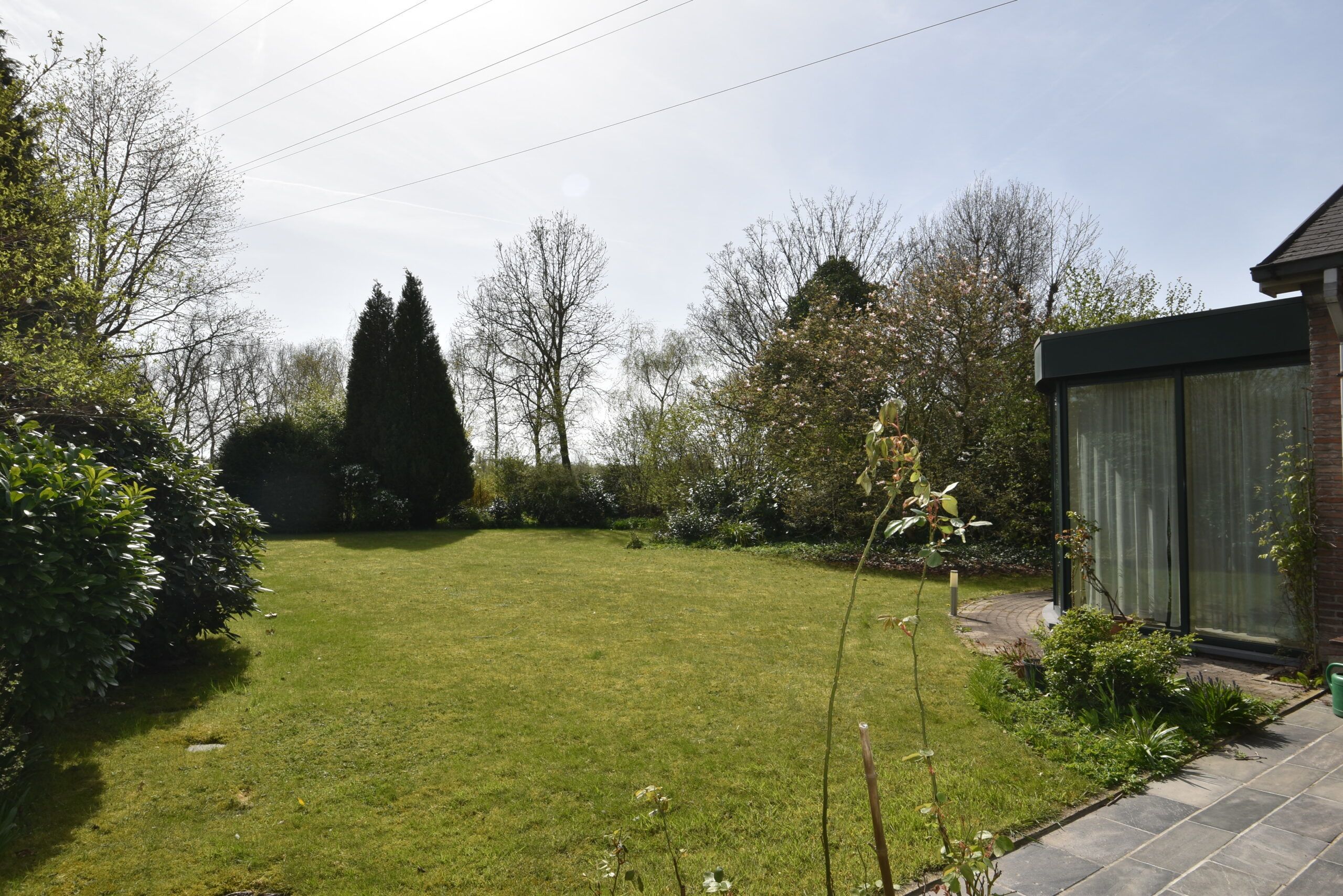 Prachtige tijdloze villa (3 slpks) met mooie tuin in Belsele. foto 22