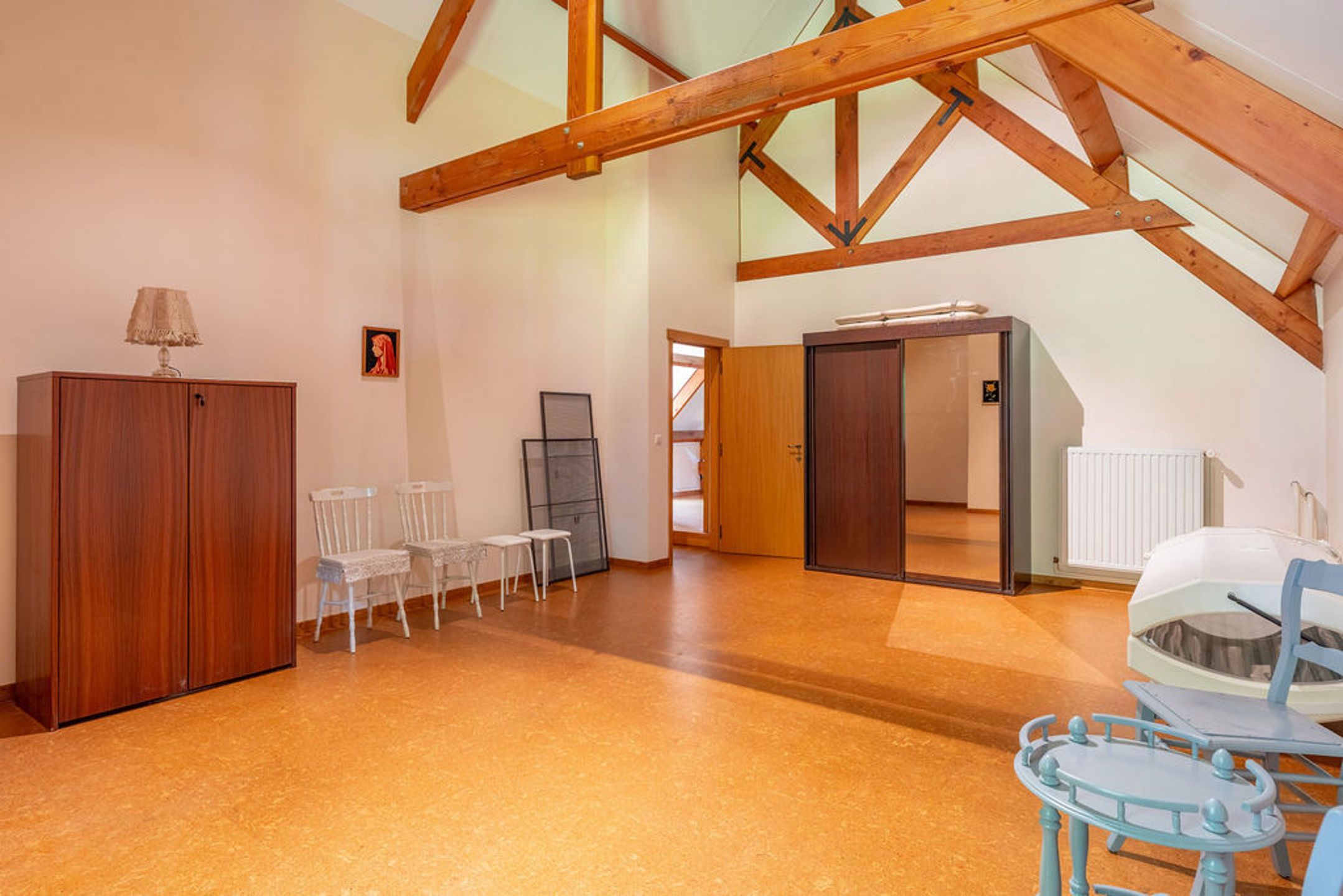 Ruime villa met 6 slpk op 2.295 m² grond met veel privacy foto 44