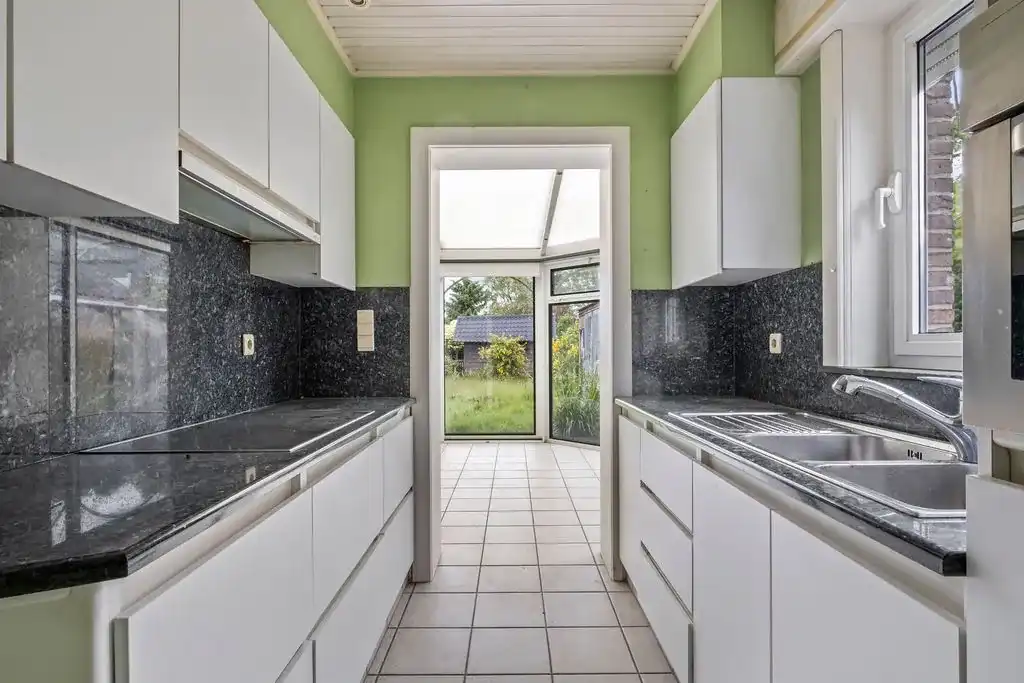 Charmante alleenstaande woning met prachtige tuin op rustige ligging te Ingelmunster foto 9