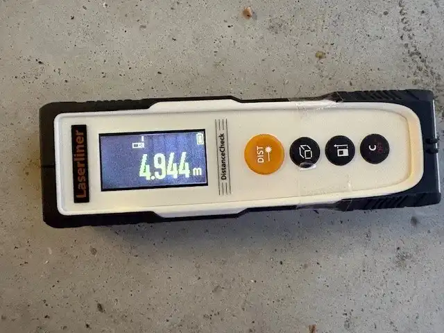 Gesloten garagebox op gelijkvloers complex - mét elektriciteit en verlichting foto 6