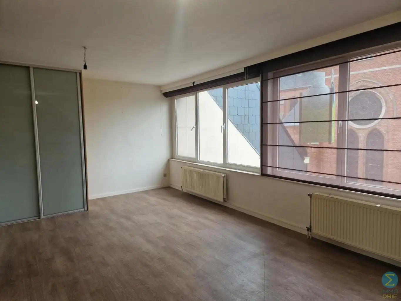 Gezellig 1 slaapkamer dakappartement in hartje Arendonk foto 2