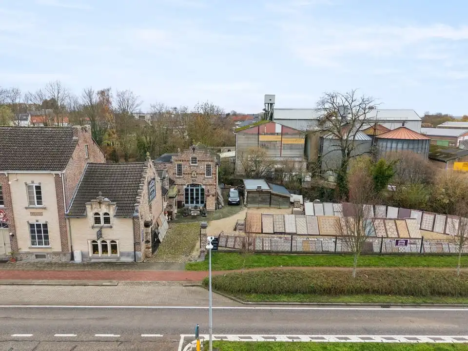 AUTHENTIEKE EIGENDOM MET KARAKTER, TUIN EN COMMERCIËLE MOGELIJKHEDEN foto 4