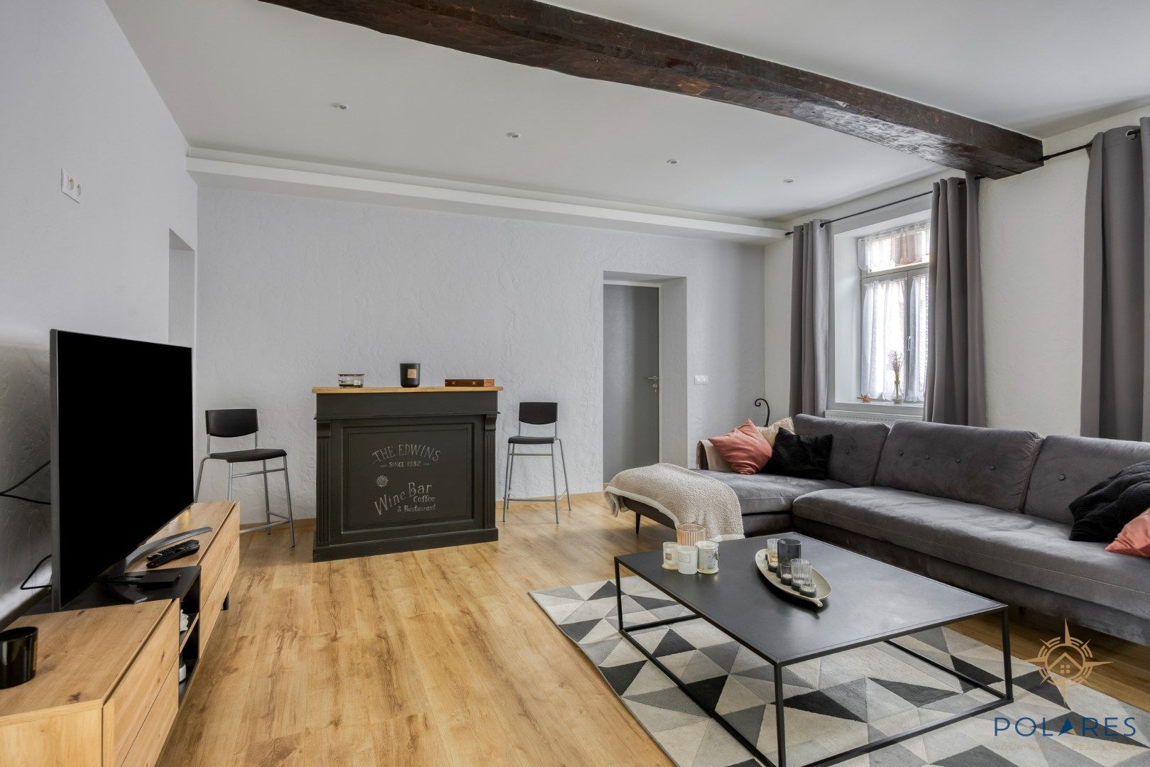 Karaktervolle, volledig gerenoveerde woning foto 5