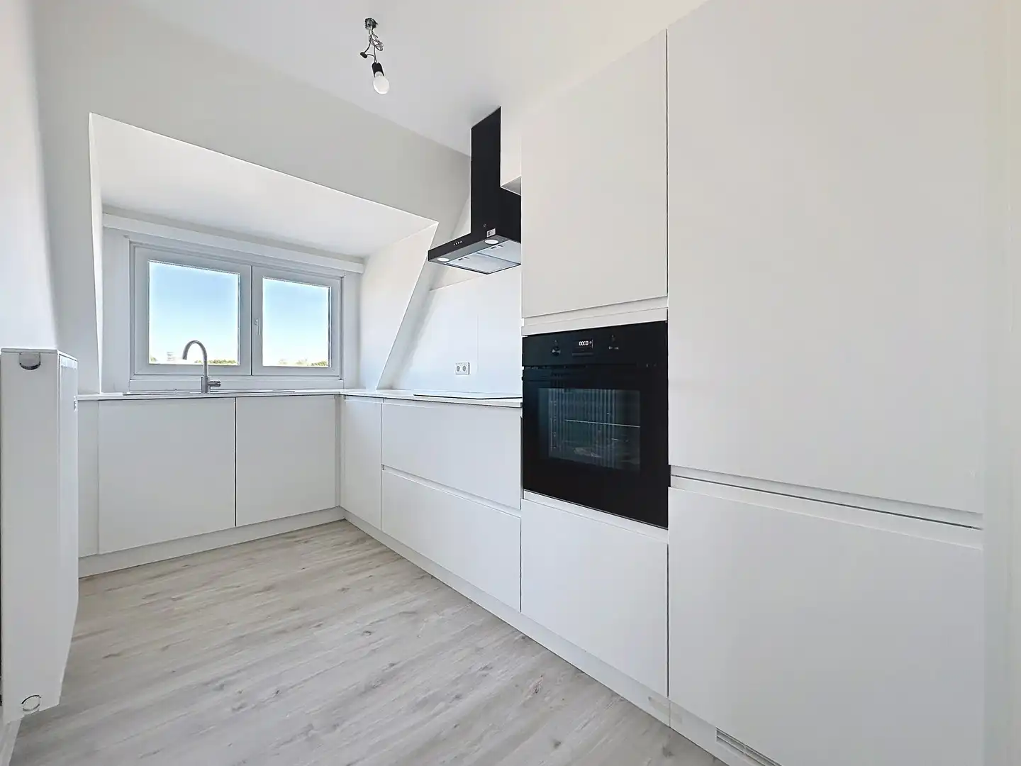 Gerenoveerd appartement centrum Koksijde dorp. foto 3