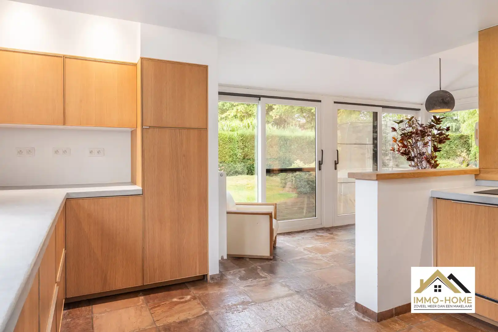 imposante woning MET extra atelier/werkplaats!! foto 13