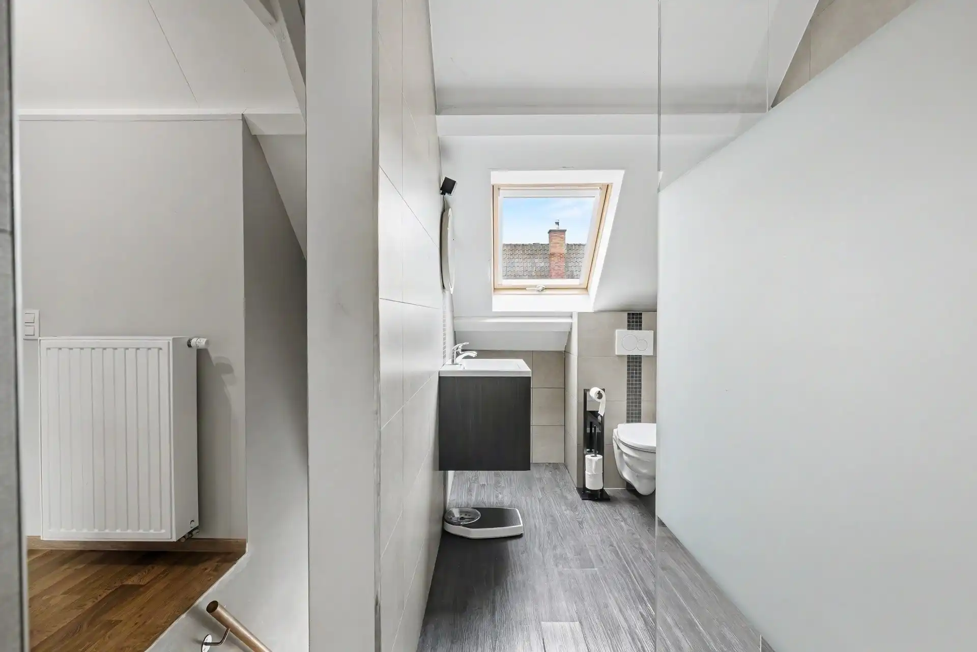 Instapklare woning met 2 slaapkamers en garage vlak bij het centrum van Stekene foto 25