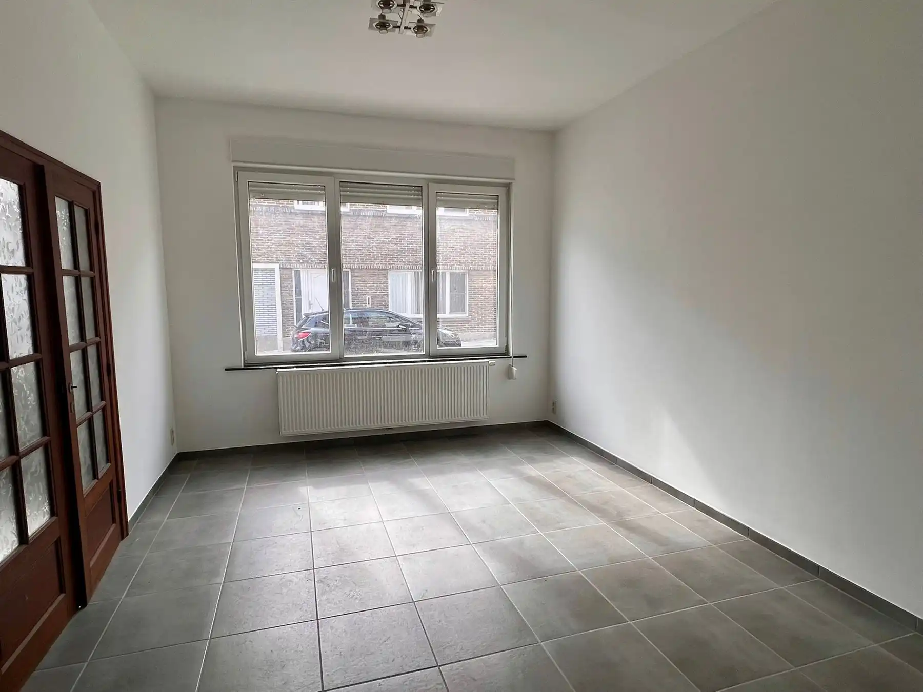 Aangename woning met 5 slaapkamers en garage foto 2