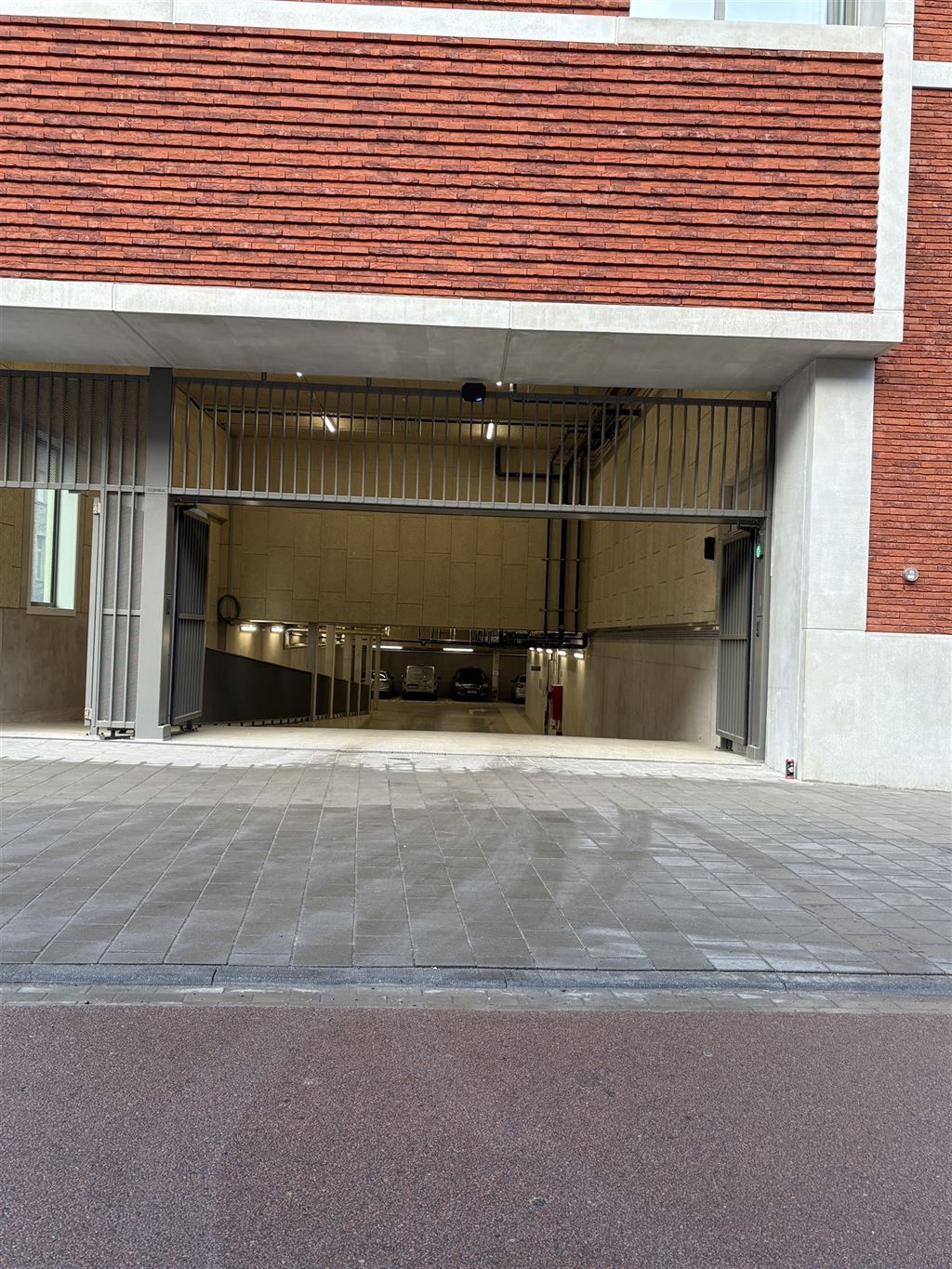 Recent gebouwde open staanplaatsen foto 3