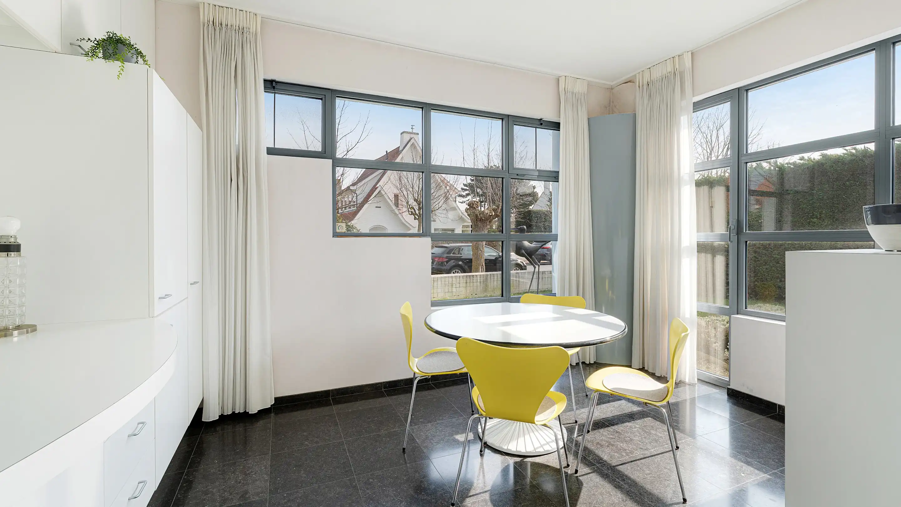 Karaktervolle villa rustig gelegen op korte wandelafstand van de Zeedijk, Het Zegemeer en het commerciële hart van Knokke, foto 14