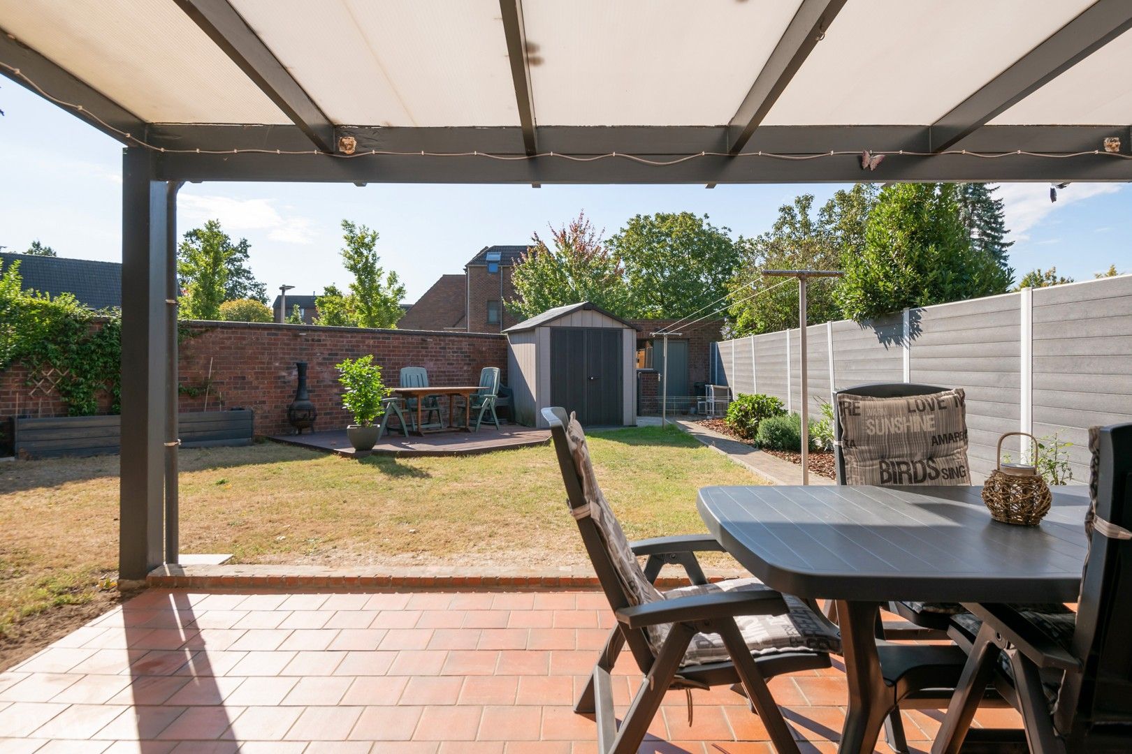 Charmante HOB met zuidgerichte tuin en garage in Brasschaat. foto 10