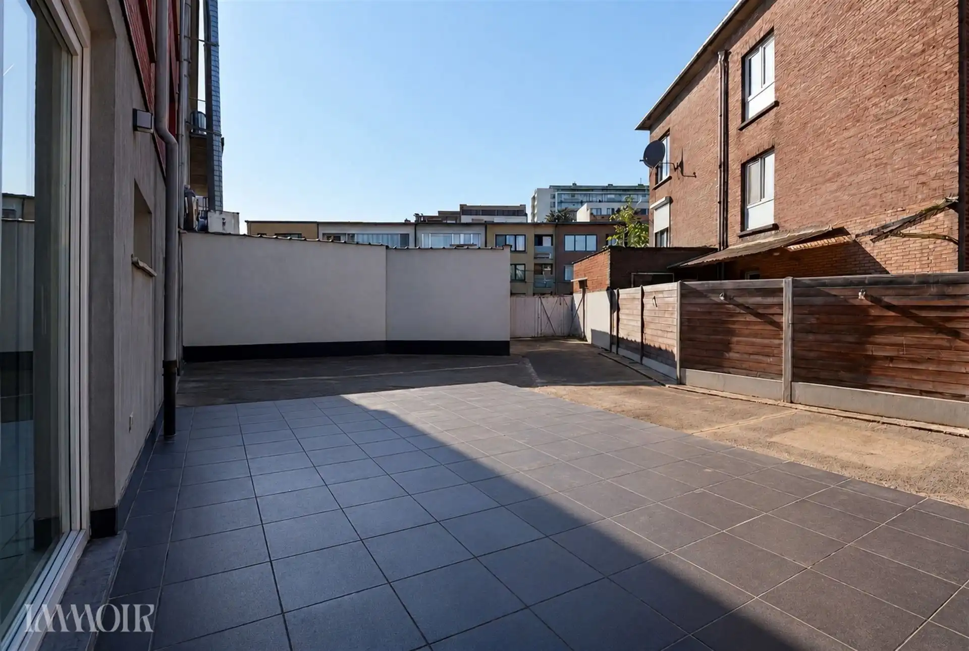 3-slpks app. met uitzonderlijk ruime inpandige garage. foto 15