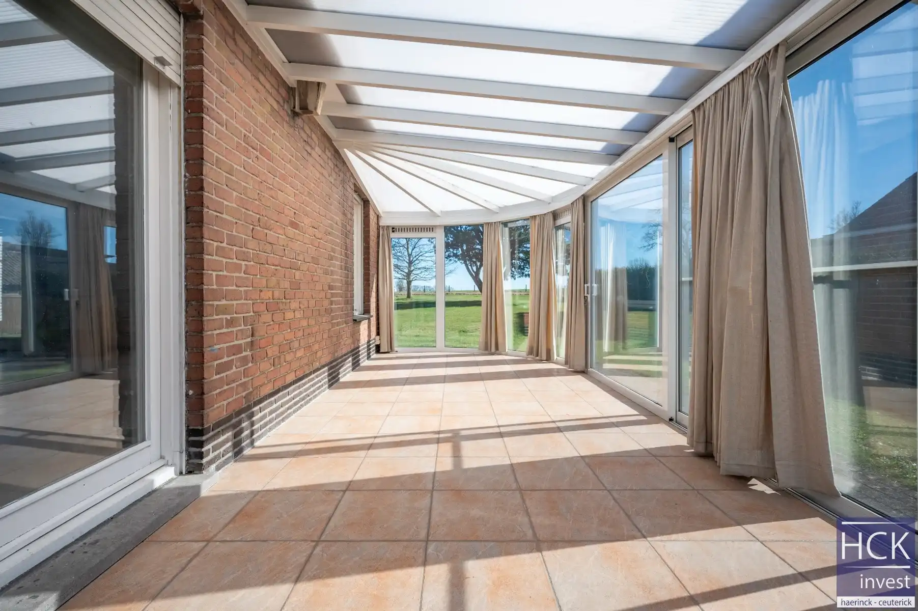 KRUISHOUTEM - Te renoveren alleenstaande villawoning op 2231m² foto 8