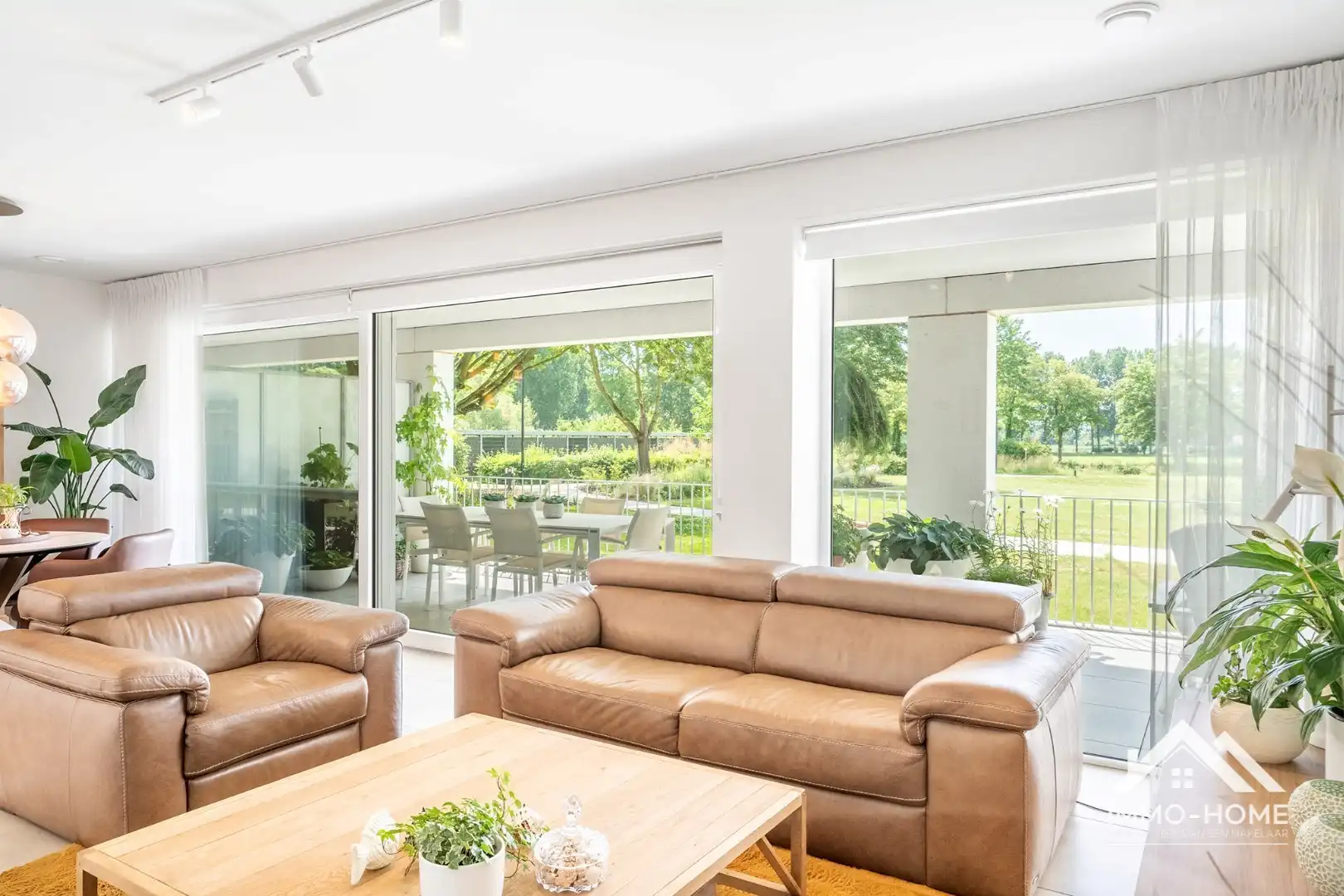 Uitzonderlijk appartement met heel ruim terras foto 12