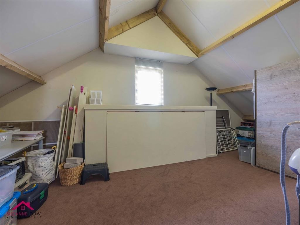 Landelijke villawoning met dubbele vrijstaande garage foto 57