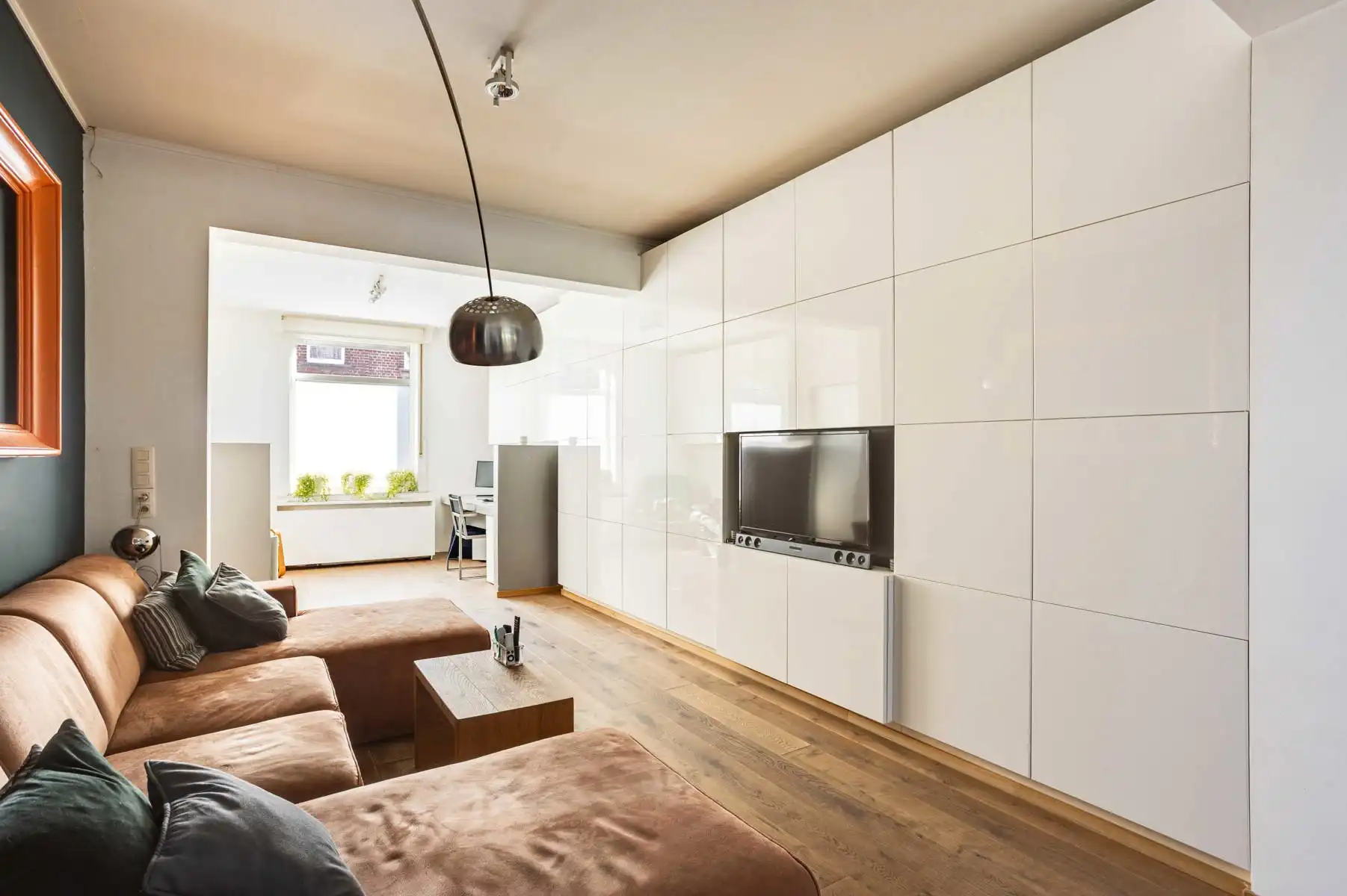Instapklare woning met 3 slaapkamers en zwembad! foto 10