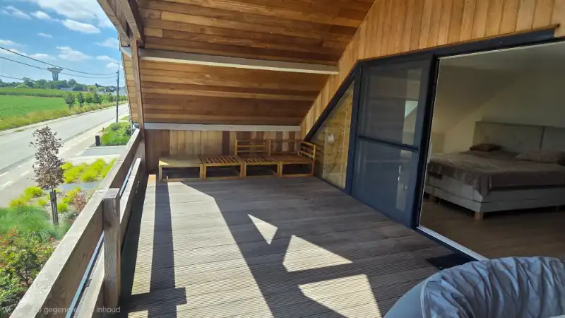 Prachtige dubbele woonst / koppelwoning met achterliggend magazijn en tuin foto 15